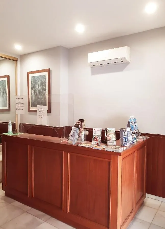 Hostal La Colonia Marbella
